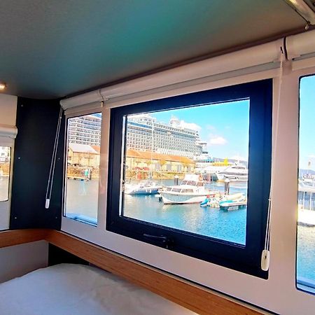 Hotel Casa Flotante En El Puerto De Vigo - Different Charter Extérieur photo